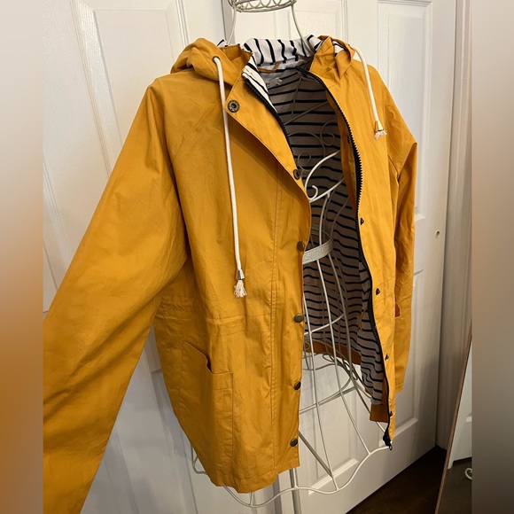 Yellow Fall Jacket - Picture 2 of 5